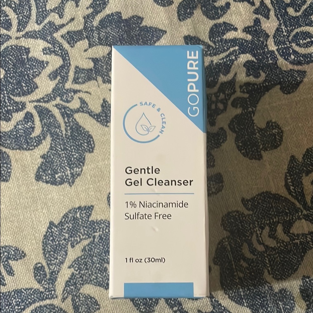 Blue and White Gentle Gel Cleanser